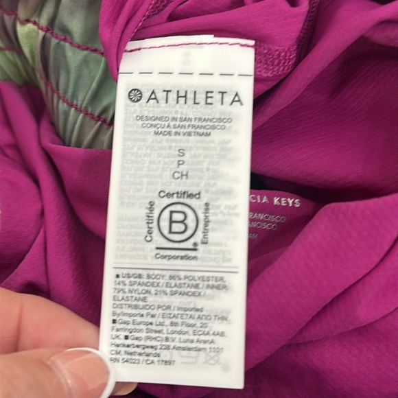 Athleta + Alicia Keys Enlighten Up Flutter Short abstract multicolor size small. - Picture 9 of 11
